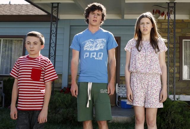 Still of Eden Sher and Atticus Shaffer in The Middle (2009)