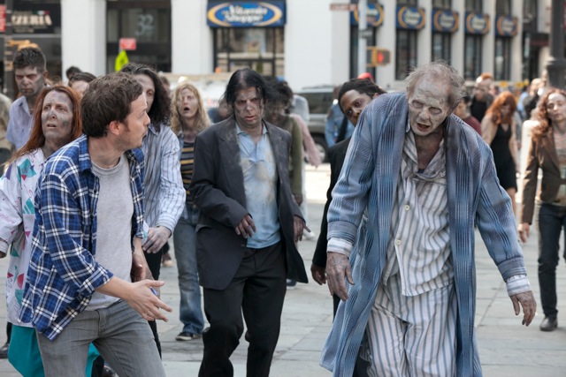 Alan Gary (in the middle) in Mega Millions Zombie Lottery commercial.