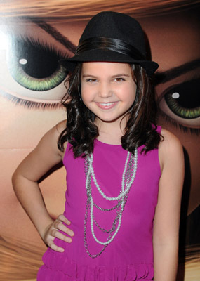 Bailee Madison at event of Ilgo plauko istorija (2010)