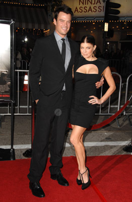 Fergie and Josh Duhamel at event of Nine (2009)