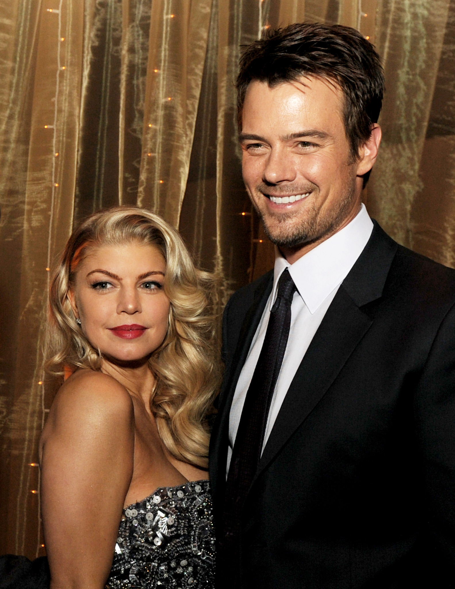 Fergie and Josh Duhamel at event of Naujieji metai Niujorke (2011)