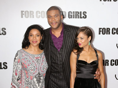 Phylicia Rashad, Tyler Perry and Tessa Thompson at event of For Colored Girls (2010)