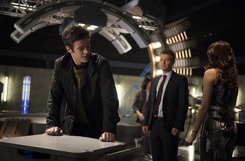 Still of Danielle Panabaker, Rick Cosnett and Grant Gustin in The Flash (2014)