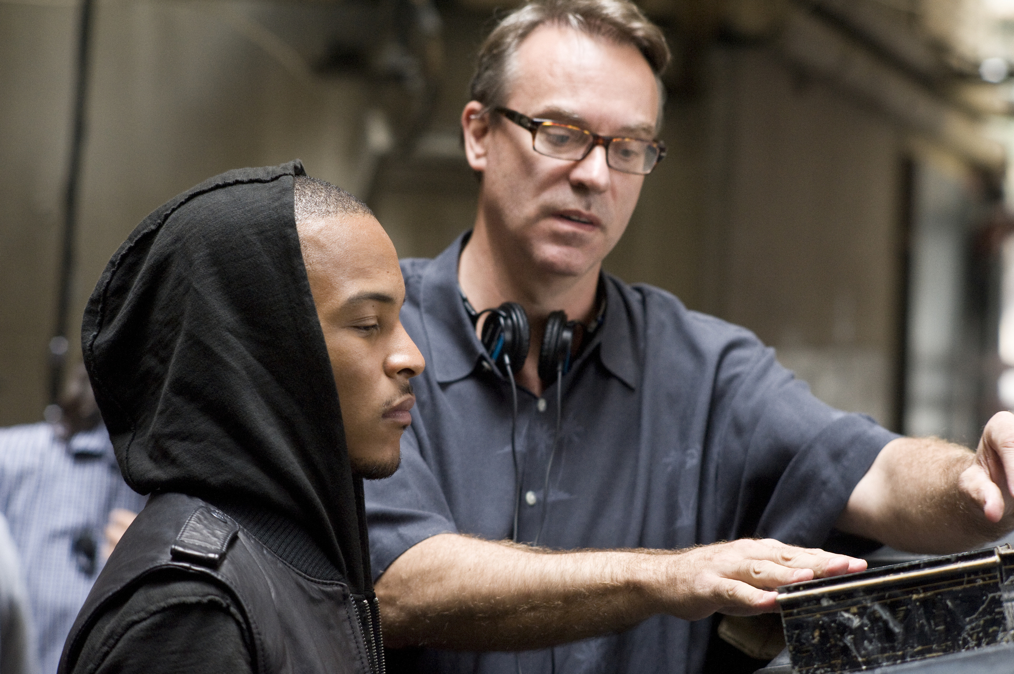 Still of John Luessenhop and T.I. in Takers (2010)
