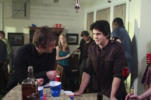 Still of Robert Buckley and Eric McIntire in One Tree Hill (2003)