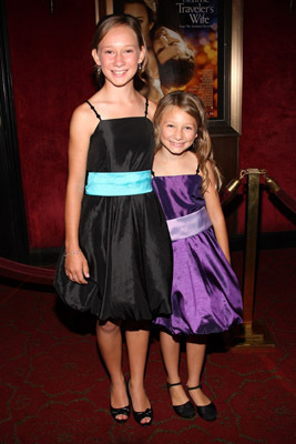 Tatum McCann and Hailey McCann at event of The Time Traveler's Wife (2009)