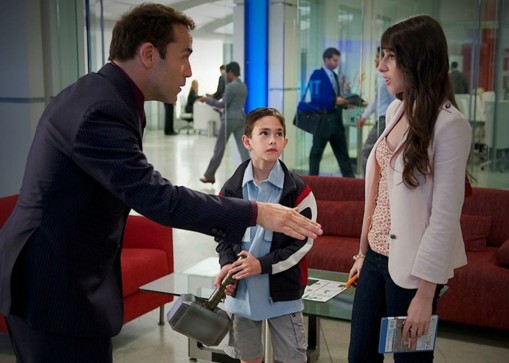Still of Cassidy Lehrman with Jeremy Piven and Lucas Ellin in Entourage
