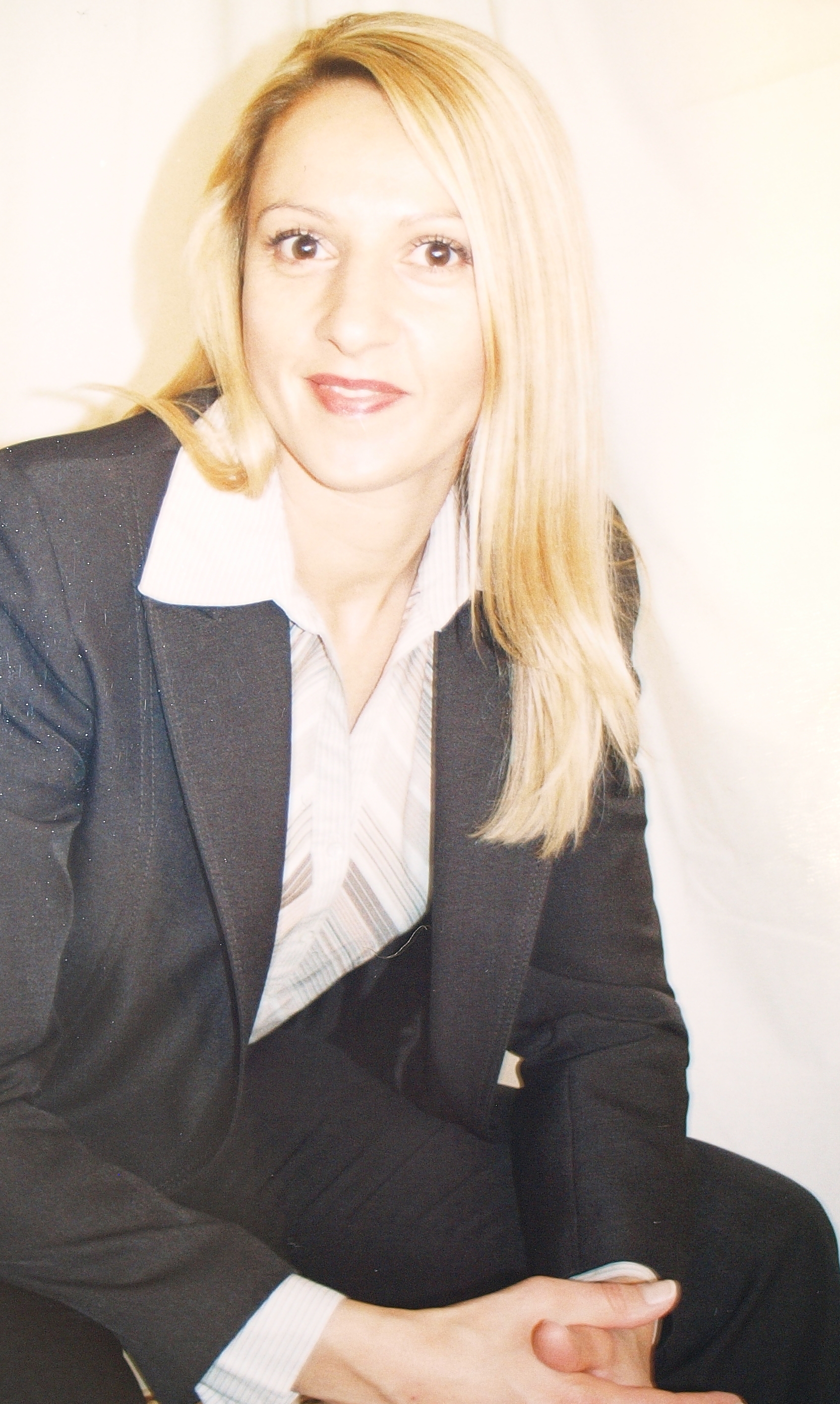 Nikki Bednall (2005) Business Manager