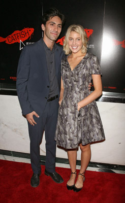 Yaniv Schulman and Greta Gerwig at event of Catfish (2010)