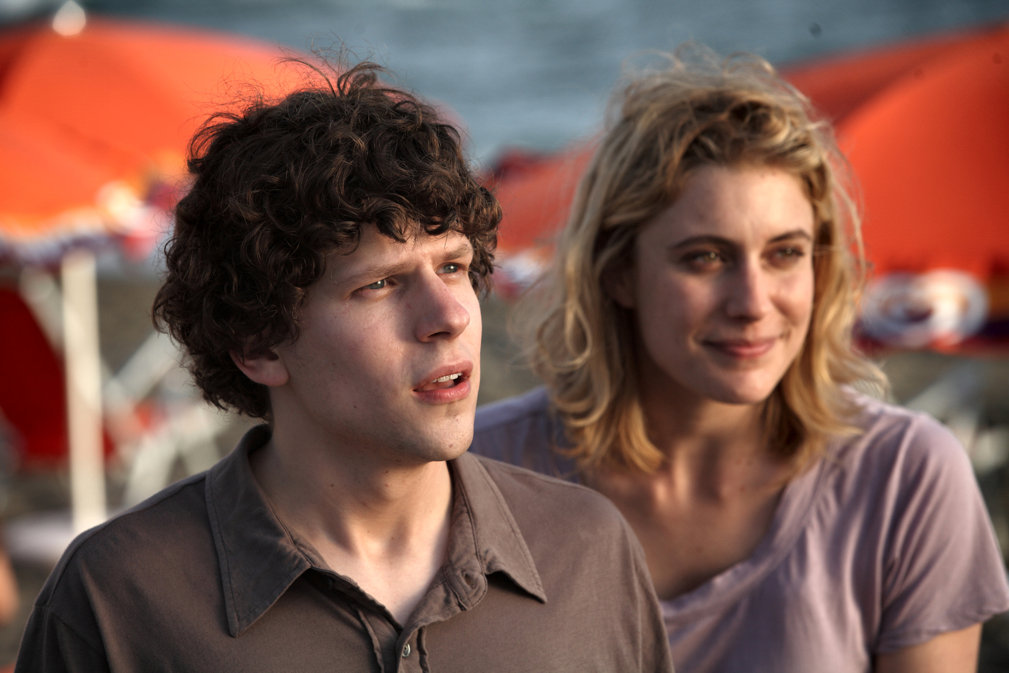 Still of Jesse Eisenberg and Greta Gerwig in I Roma su meile (2012)