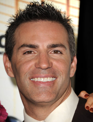 Kurt Warner at event of Dancing with the Stars (2005)