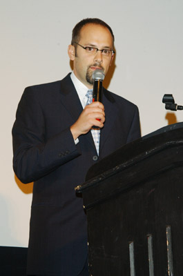 Carl Spence at event of Wah-Wah (2005)