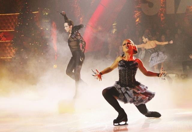 Still of Rebecca Budig, Alicia Keys, Denis Petukhov, Johnny Weir, Fred Palascak, Keauna McLaughlin and Jennifer Wester in Skating with the Stars (2010)