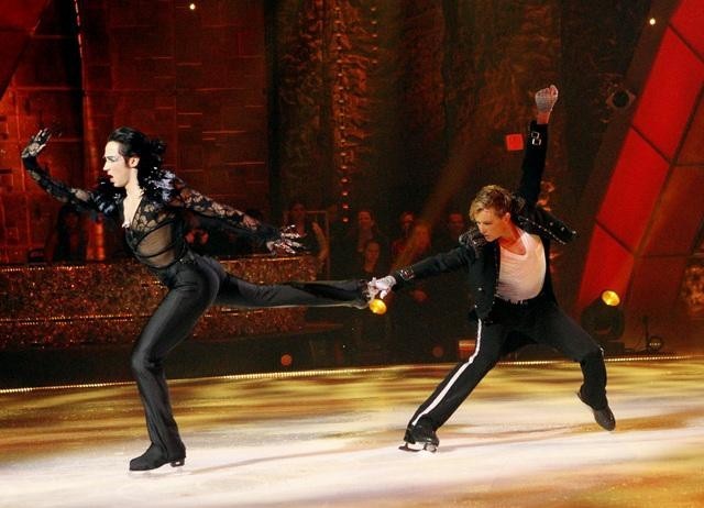 Still of Rebecca Budig, Alicia Keys, Denis Petukhov, Johnny Weir, Fred Palascak, Keauna McLaughlin and Jennifer Wester in Skating with the Stars (2010)