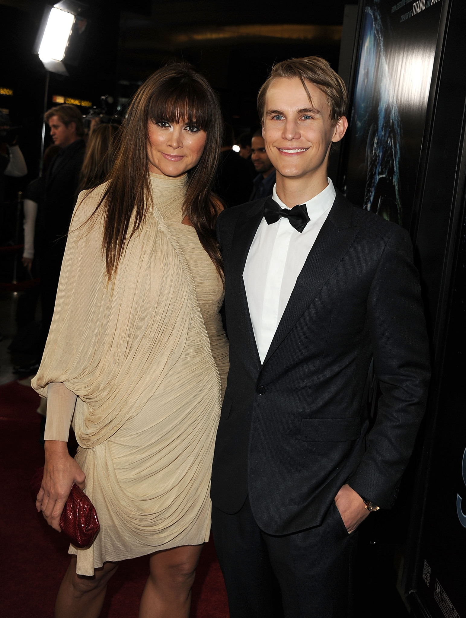 Rhys Wakefield and Alice Parkinson at event of Sanctum 3D (2011)