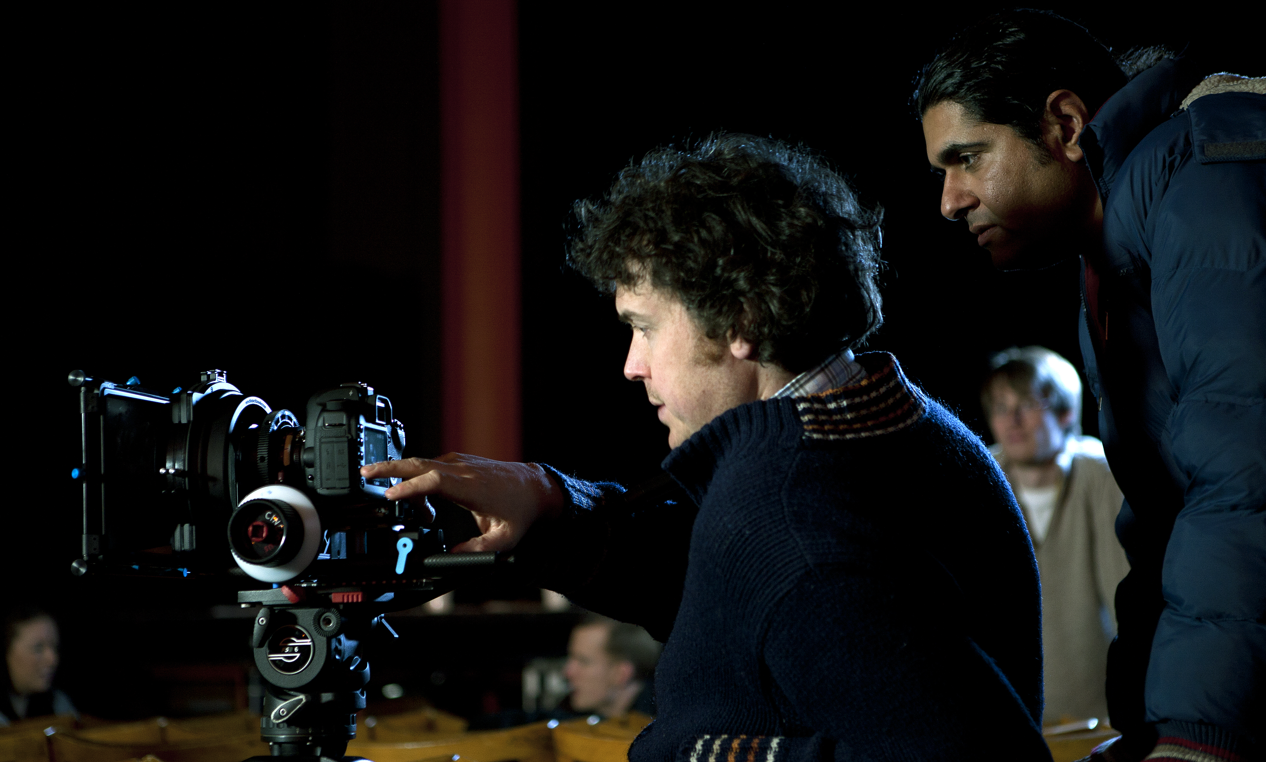 Suki Singh working with DOP David McDowall on the Canon 5D Mark ii.