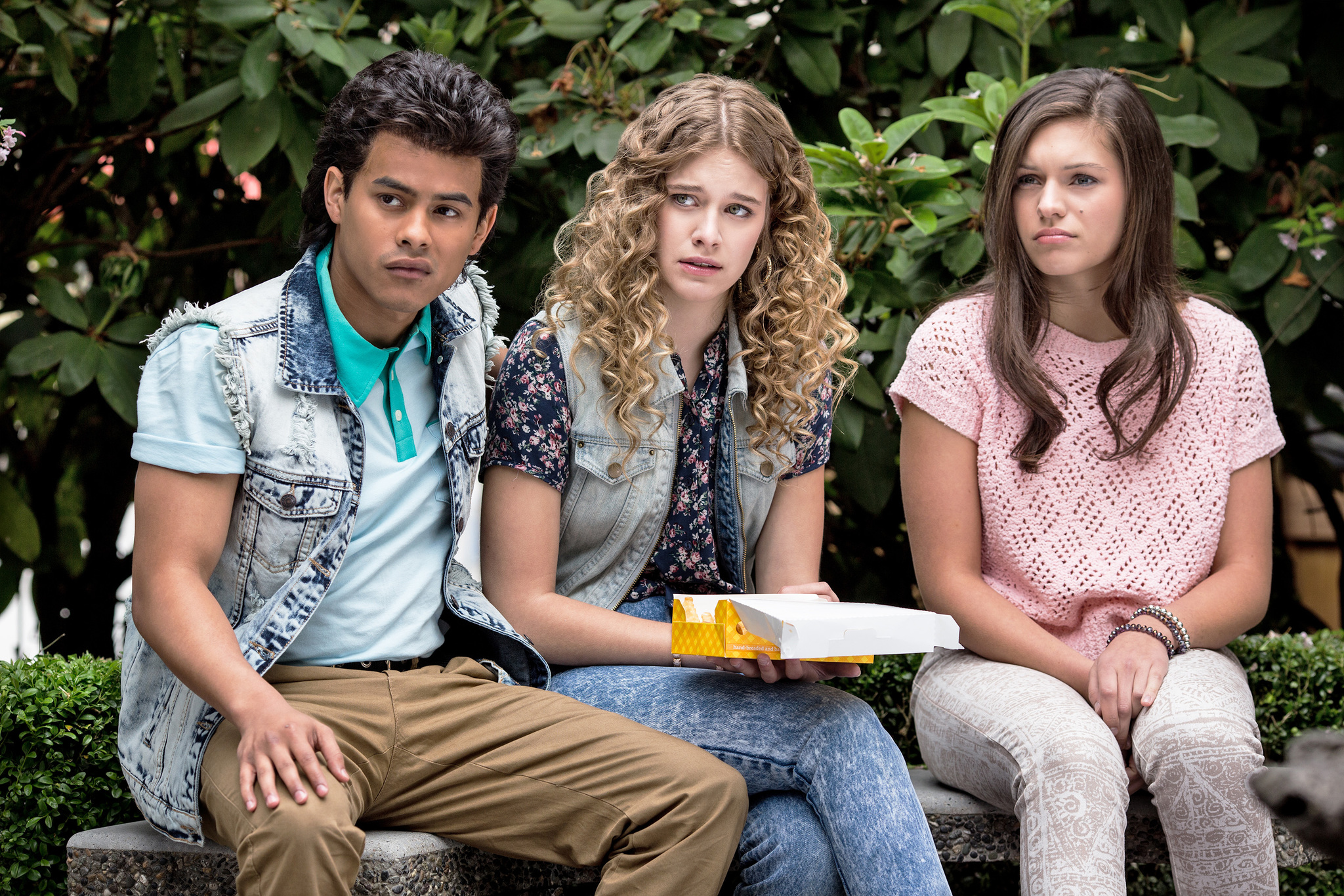 Still of Tiera Skovbye, Julian Works and Alyssa Lynch in The Unauthorized Saved by the Bell Story (2014)