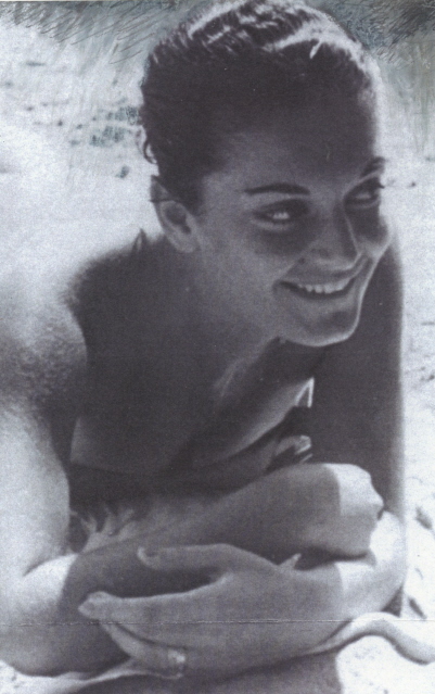 Pari Leventi, August 1959