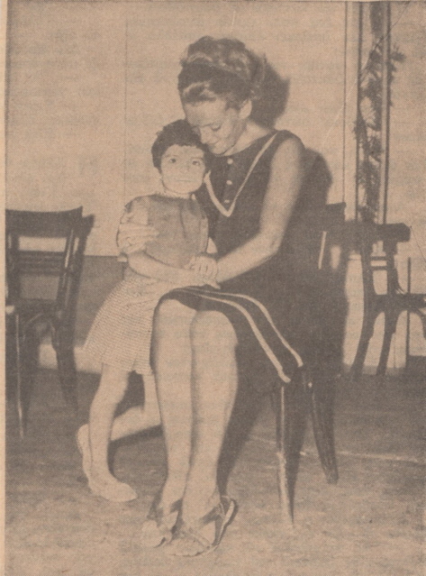 Pari Leventi and her daughter Agapi, backstage, 1965