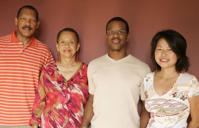 Thomas Allen Harris, Woo Cho, Rudean Leinaeng and Donald Lester Perry II at event of Twelve Disciples of Nelson Mandela (2005)