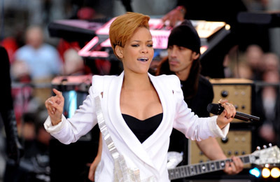 Rihanna at event of Good Morning America (1975)