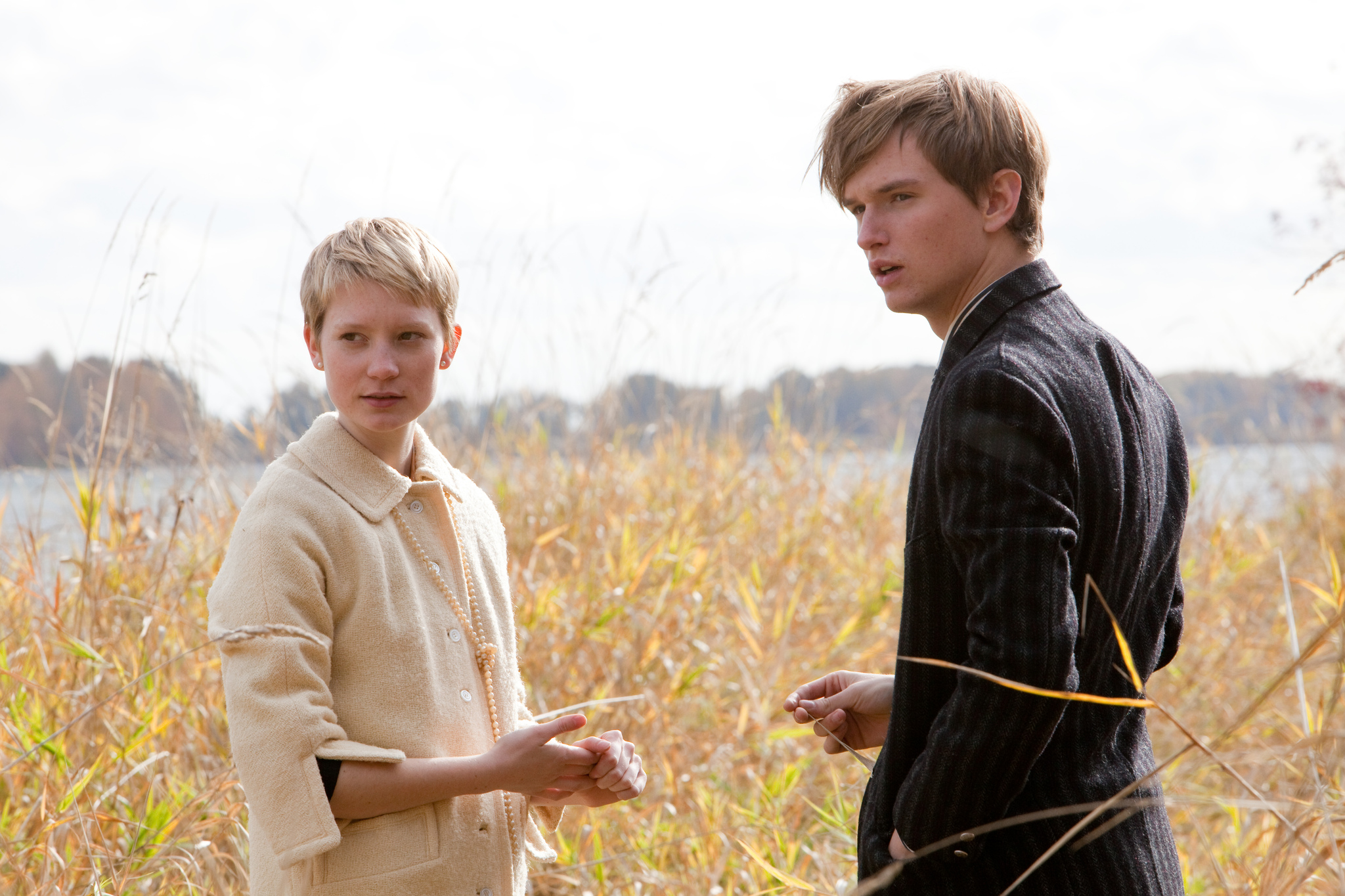 Still of Henry Hopper and Mia Wasikowska in Restless (2011)