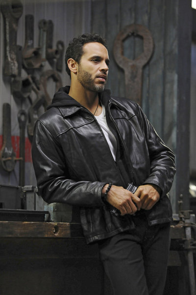 Still of Daniel Sunjata in Graceland (2013)