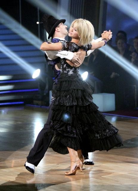 Still of Kirstie Alley, Hines Ward and Mark Ballas in Dancing with the Stars (2005)