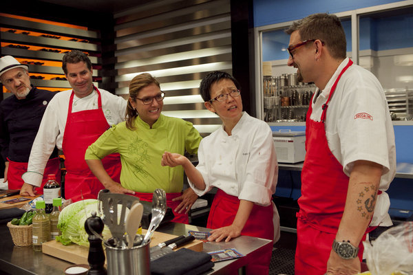 Still of Sue Torres and Kerry Heffernan in Top Chef Masters (2009)