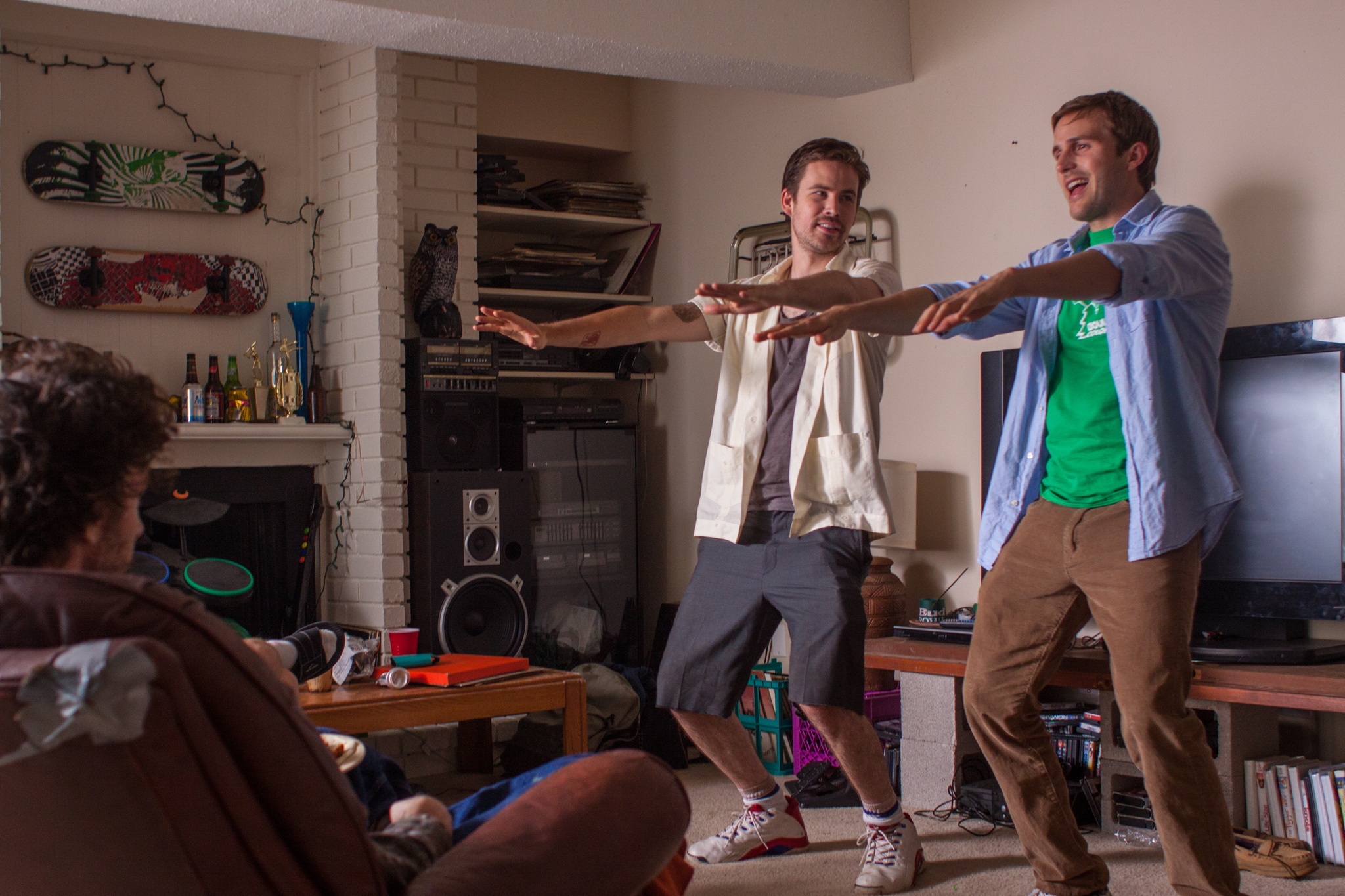 Still of Zach Cregger and Michael Stahl-David in The Bounceback (2013)