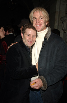 Sean Astin and Matthew Modine at event of Ziedu Valdovas: Dvi tvirtoves (2002)