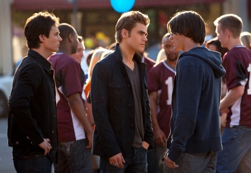 Still of Ian Somerhalder, Paul Wesley and Steven R. McQueen in Vampyro dienorasciai (2009)