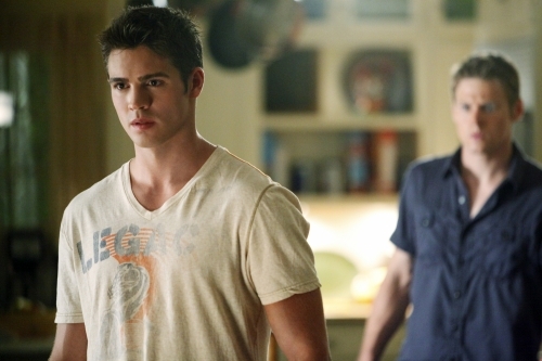 Still of Zach Roerig and Steven R. McQueen in Vampyro dienorasciai (2009)