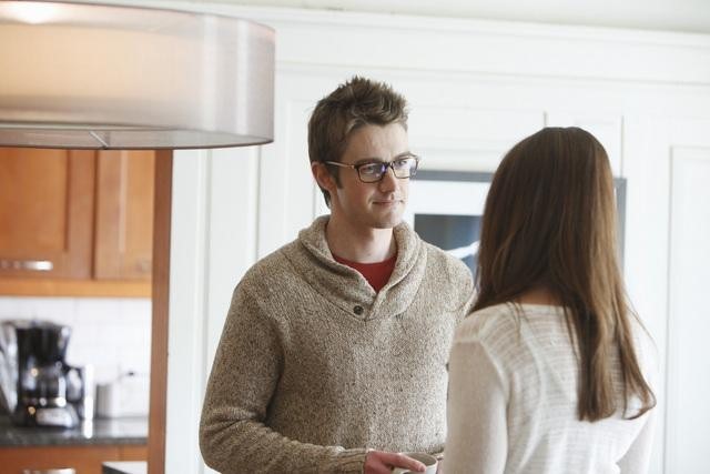 Still of Robert Buckley and Mercedes Mason in 666 Park Avenue (2012)