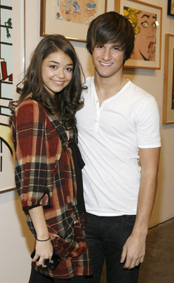 Sarah Hyland and Max Ehrich