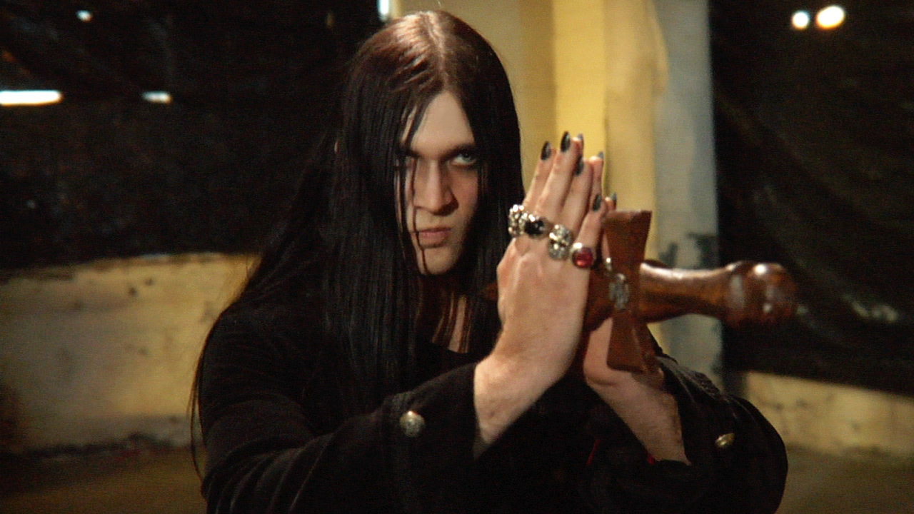 Wes Cage, production still from 'Raven'.
