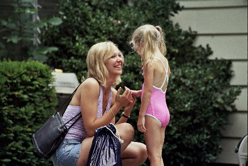 Still of Maggie Gyllenhaal and Ryan Simpkins in Sherrybaby (2006)