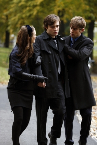 Still of Leighton Meester, Chace Crawford and Ed Westwick in Liezuvautoja (2007)