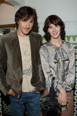 John Hawkes and Miranda July at event of Me and You and Everyone We Know (2005)