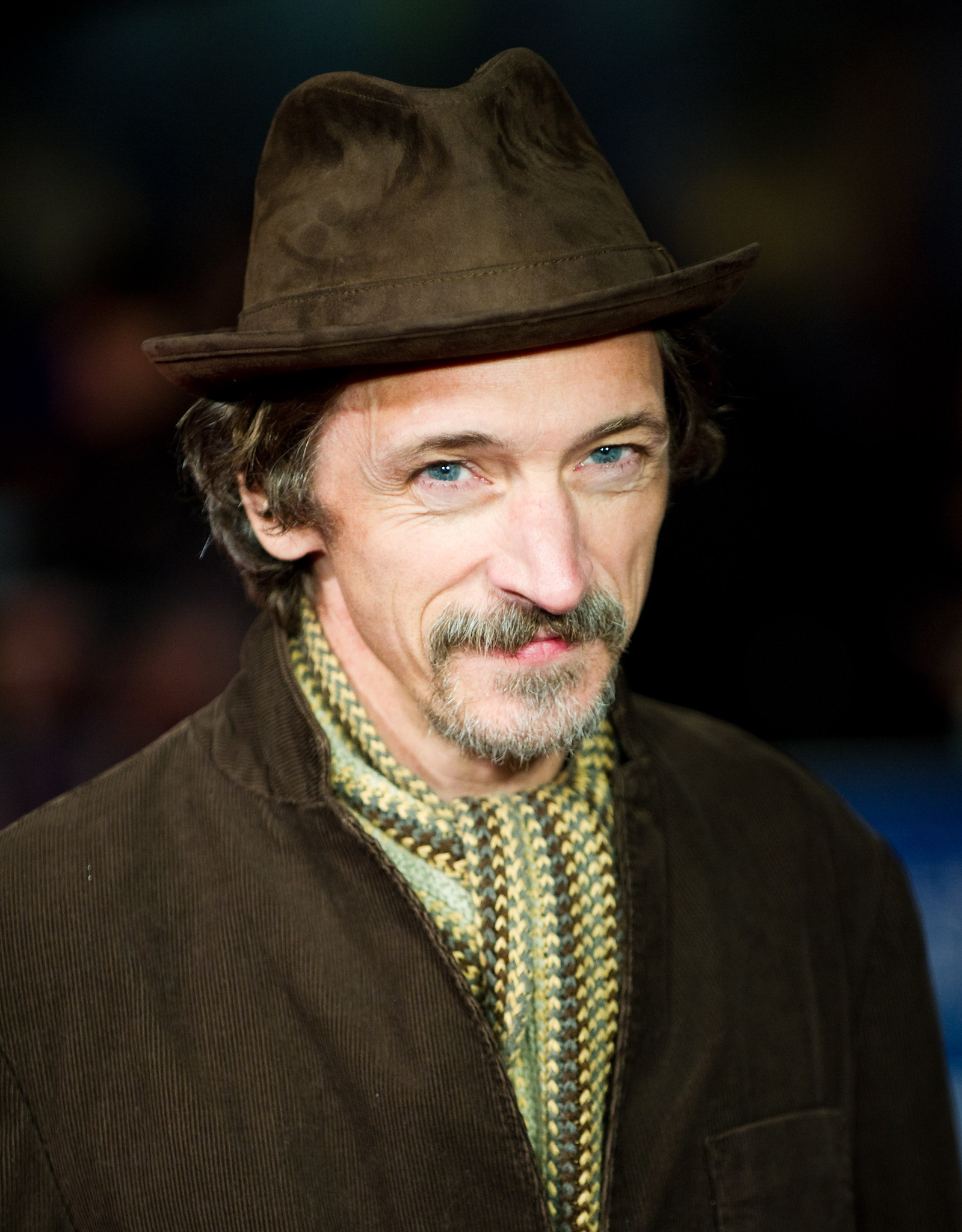 John Hawkes at event of Paveldetojai (2011)