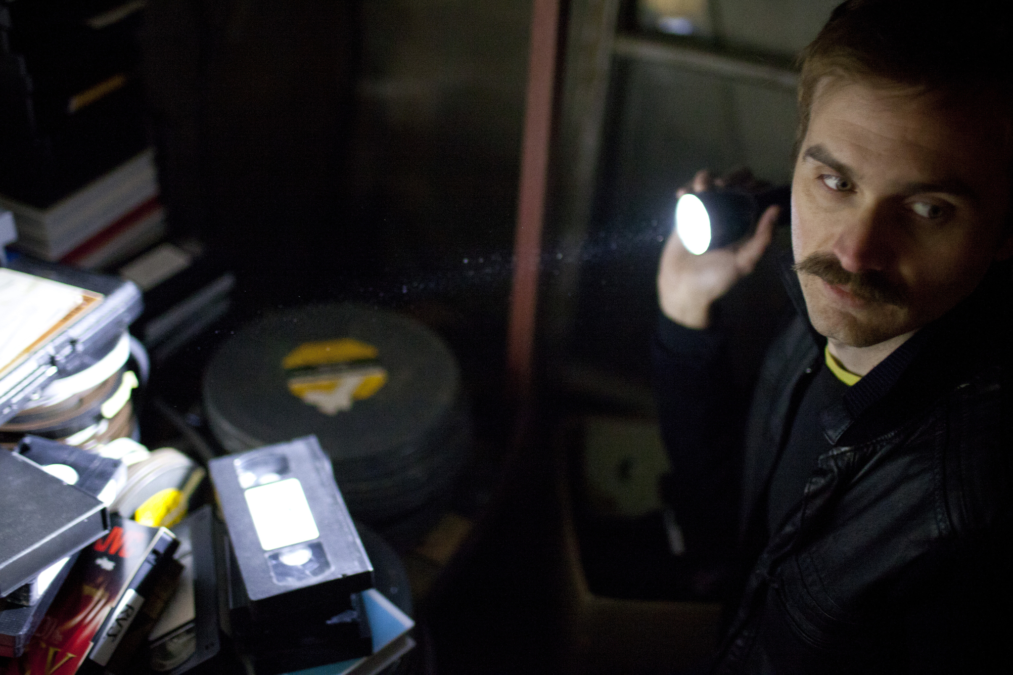 Still of Calvin Reeder in V/H/S (2012)