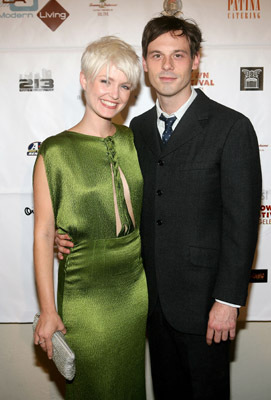 Scoot McNairy and Whitney Able at event of In Search of a Midnight Kiss (2007)