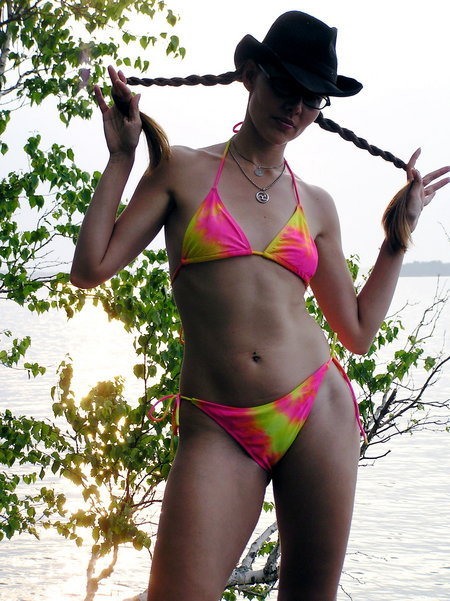 Lisa Wegner on location on Whitt Island, Lake Muskoka, July 2005