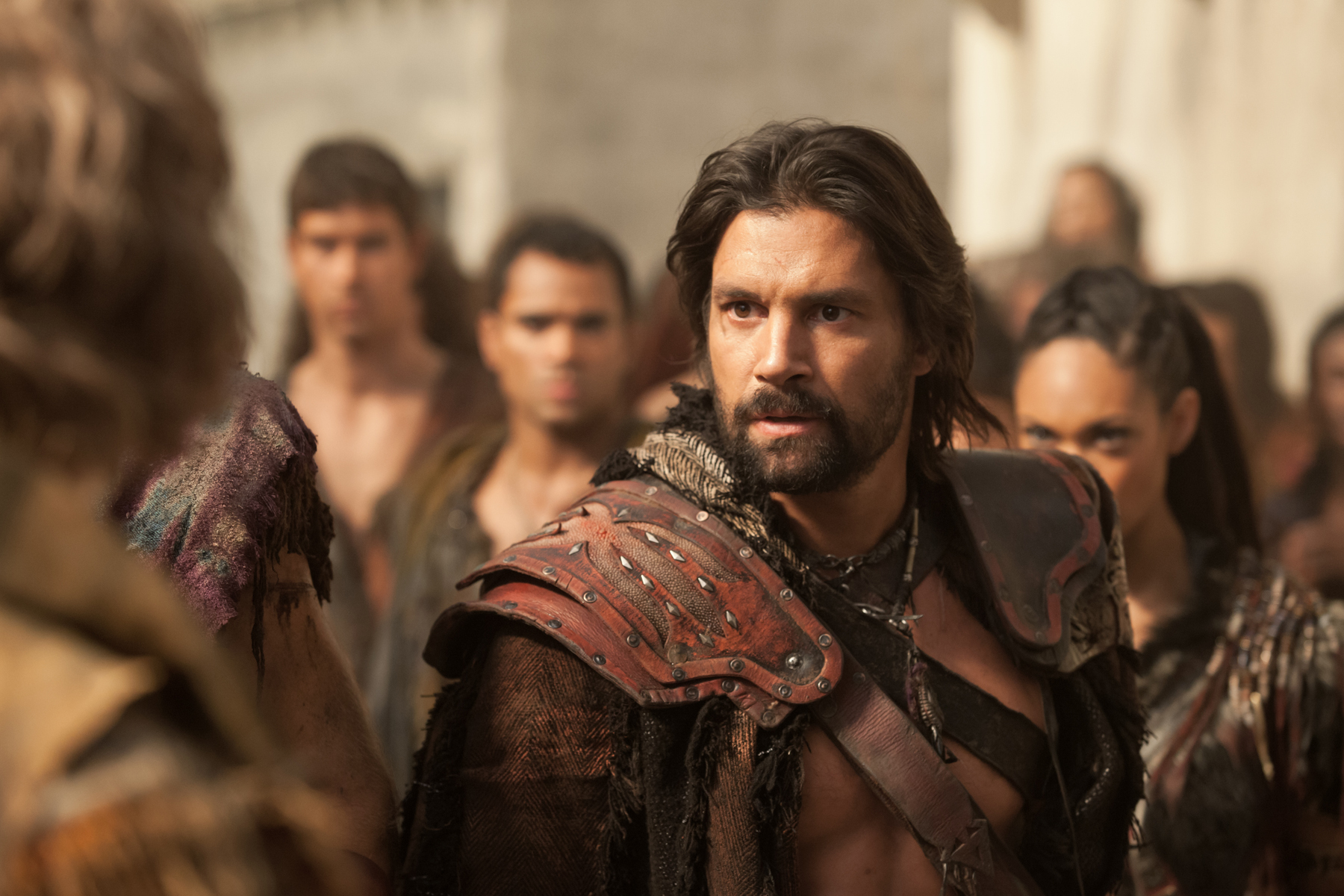 Still of Manu Bennett in Spartacus: Blood and Sand (2010)