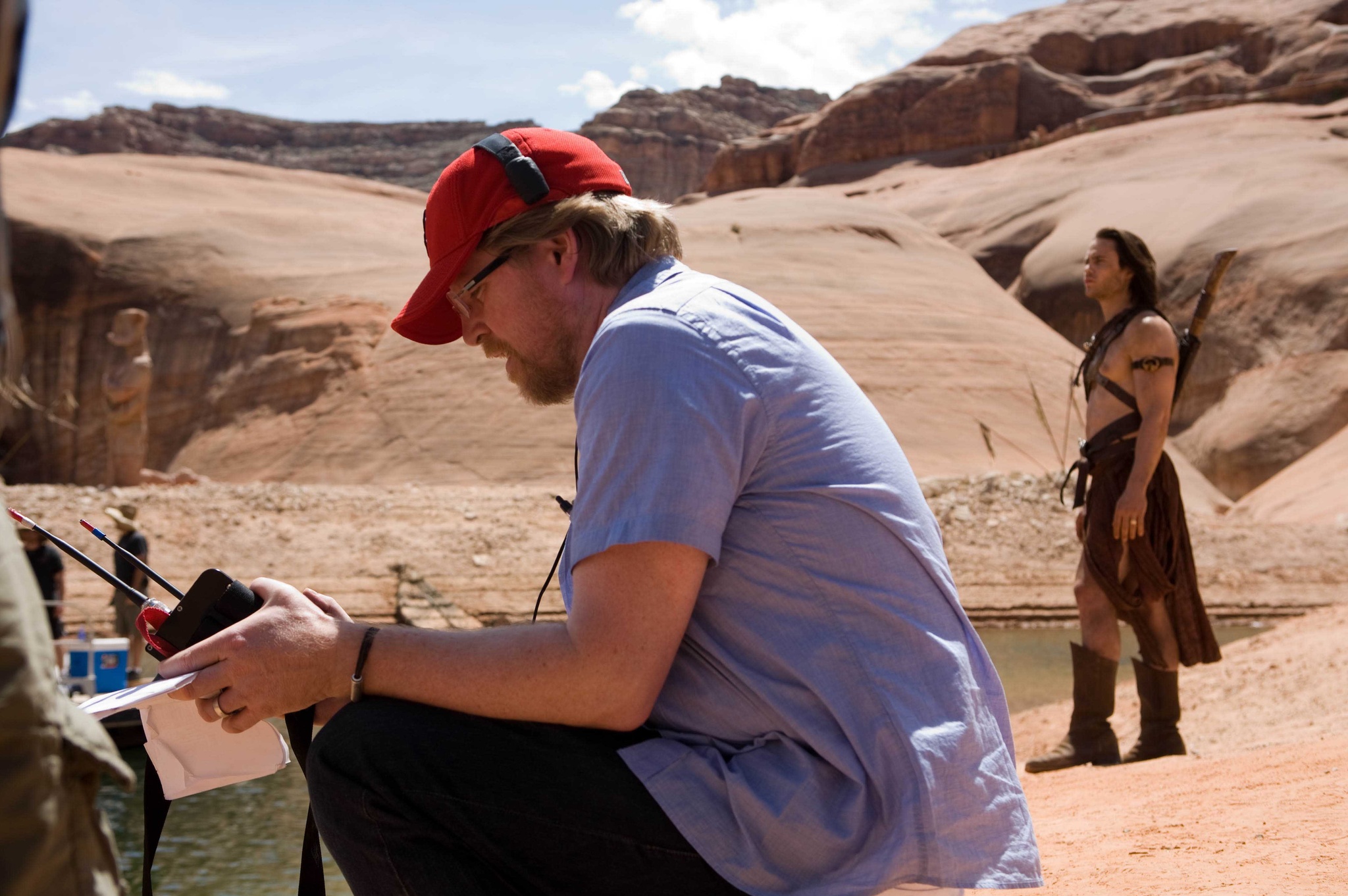 Still of Andrew Stanton and Taylor Kitsch in Dzonas Karteris (2012)