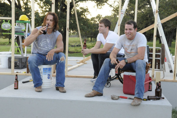 Still of Taylor Kitsch, Scott Porter and Derek Phillips in Friday Night Lights (2006)