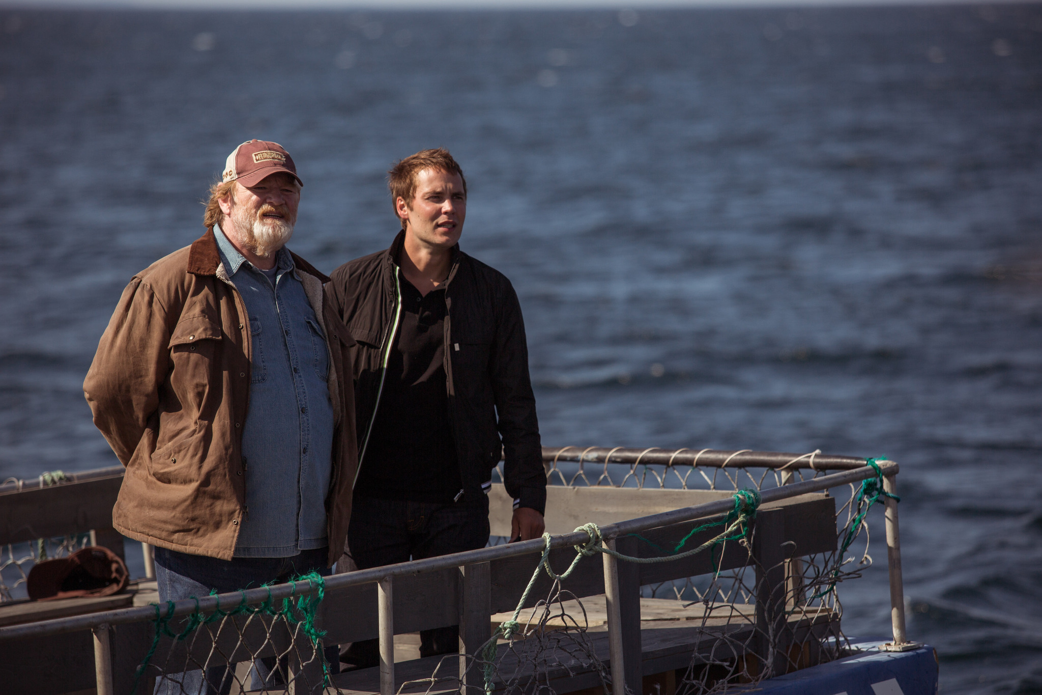 Still of Brendan Gleeson and Taylor Kitsch in The Grand Seduction (2013)