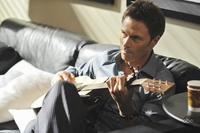 Still of Tim Daly in Private Practice (2007)