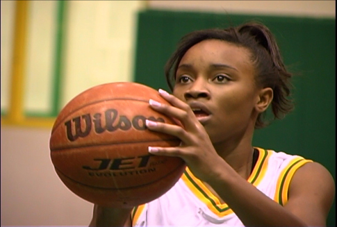 Still of Darnellia Russell in The Heart of the Game (2005)