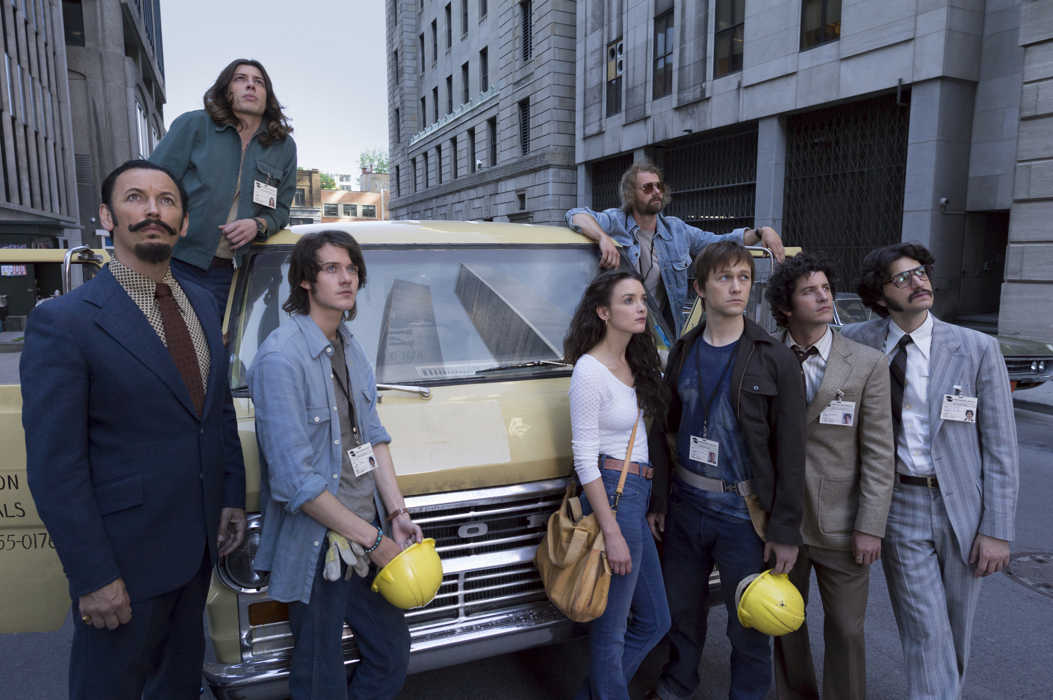 Still of James Badge Dale, Joseph Gordon-Levitt, Clément Sibony, Steve Valentine, César Domboy, Ben Schwartz, Joseph Gordon, Charlotte Le Bon and Benedict Samuel in Pasivaiksciojimas (2015)